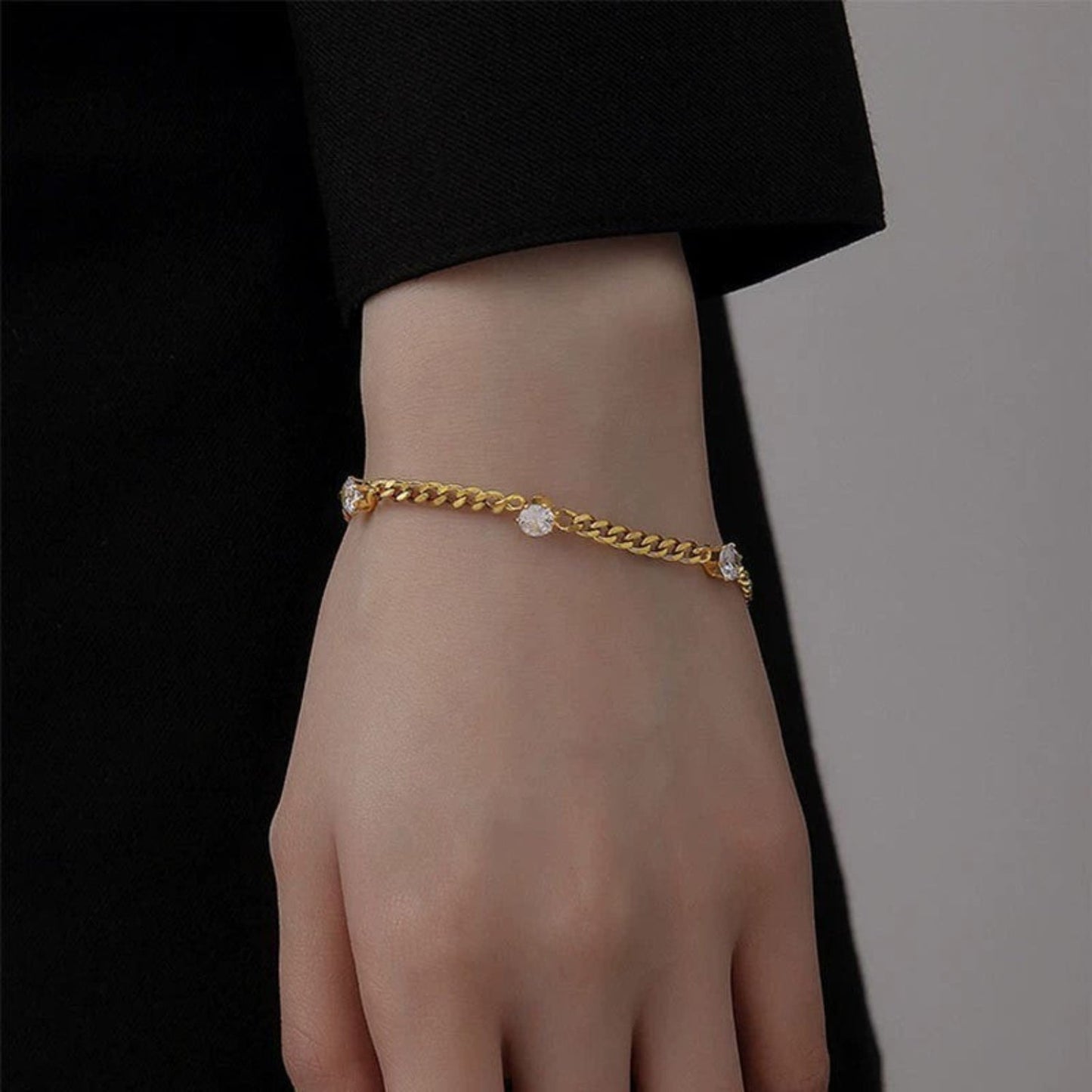 Gold Curb Chain Crystal Bracelet JLTB1048