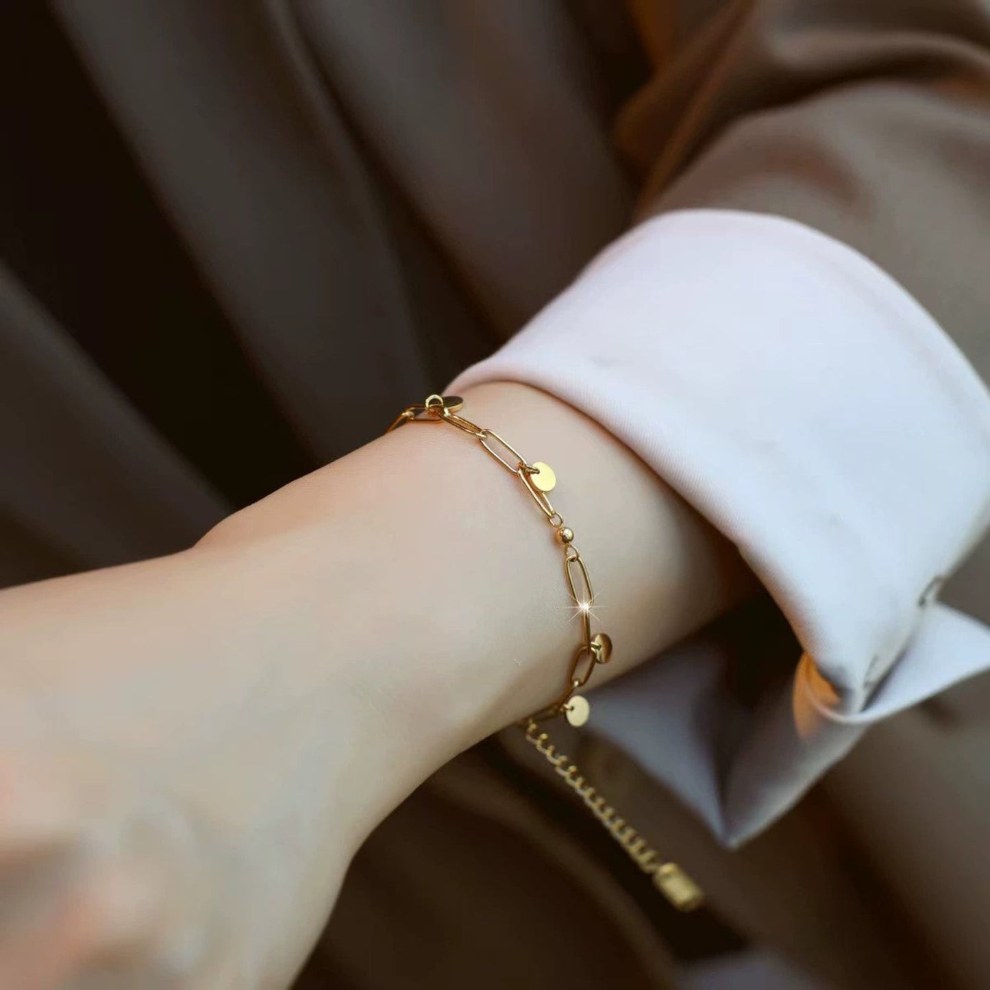 Gold Disc Charm Link Bracelet JLTB1060