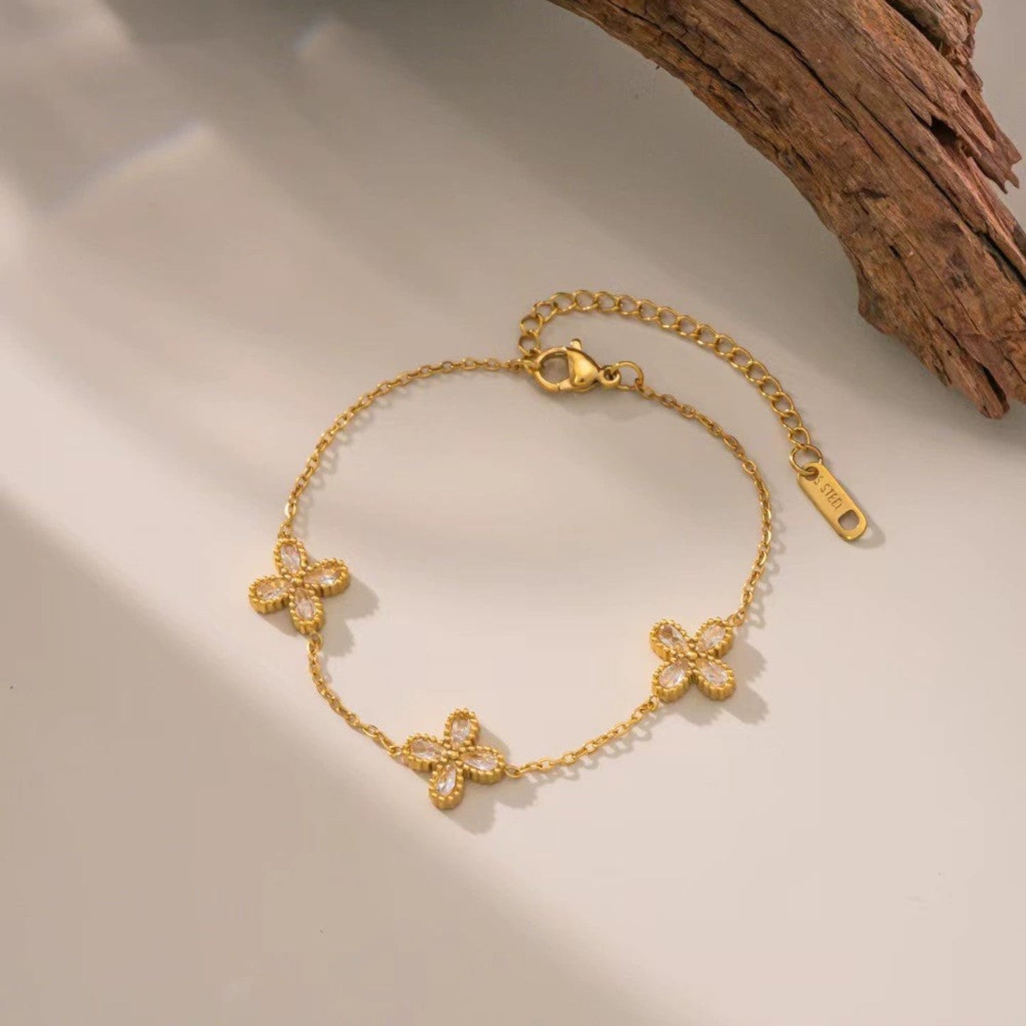 Gold Clover Crystal Station Bracelet JLTB1061