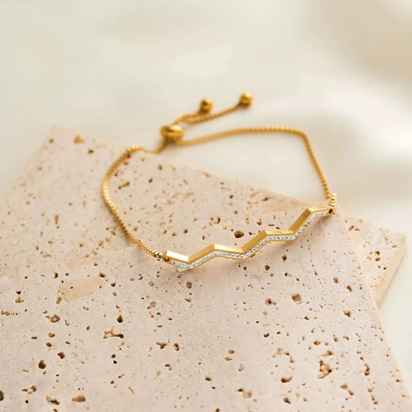 Zigzag Crystal Bolo Bracelet JLTB1069