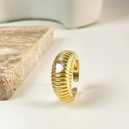 Gold Ribbed Heart Crystal Ring JLTR0696
