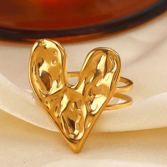 Golden Hammered Heart Statement Ring JLTR0752