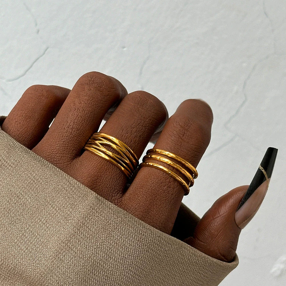 Elegant multi-band gold ring set: hand jewelry JLTR0518