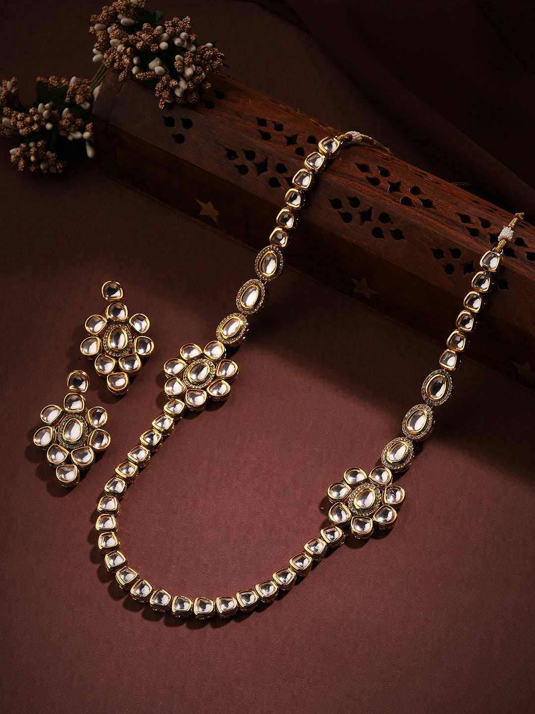 Priyaasi Eternal Kundan Bloom Floral Design Jewellery Set