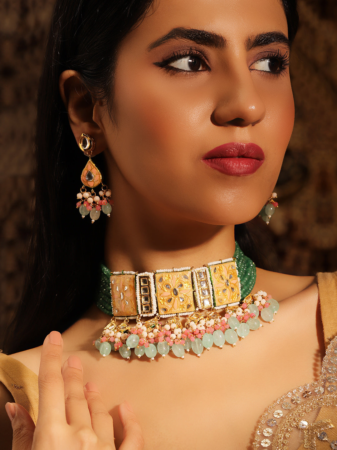 Peach Geometric style with Emerald Beads Gold Plated Necklace with Kundan Drop Pattern Earrings Jewellery Set