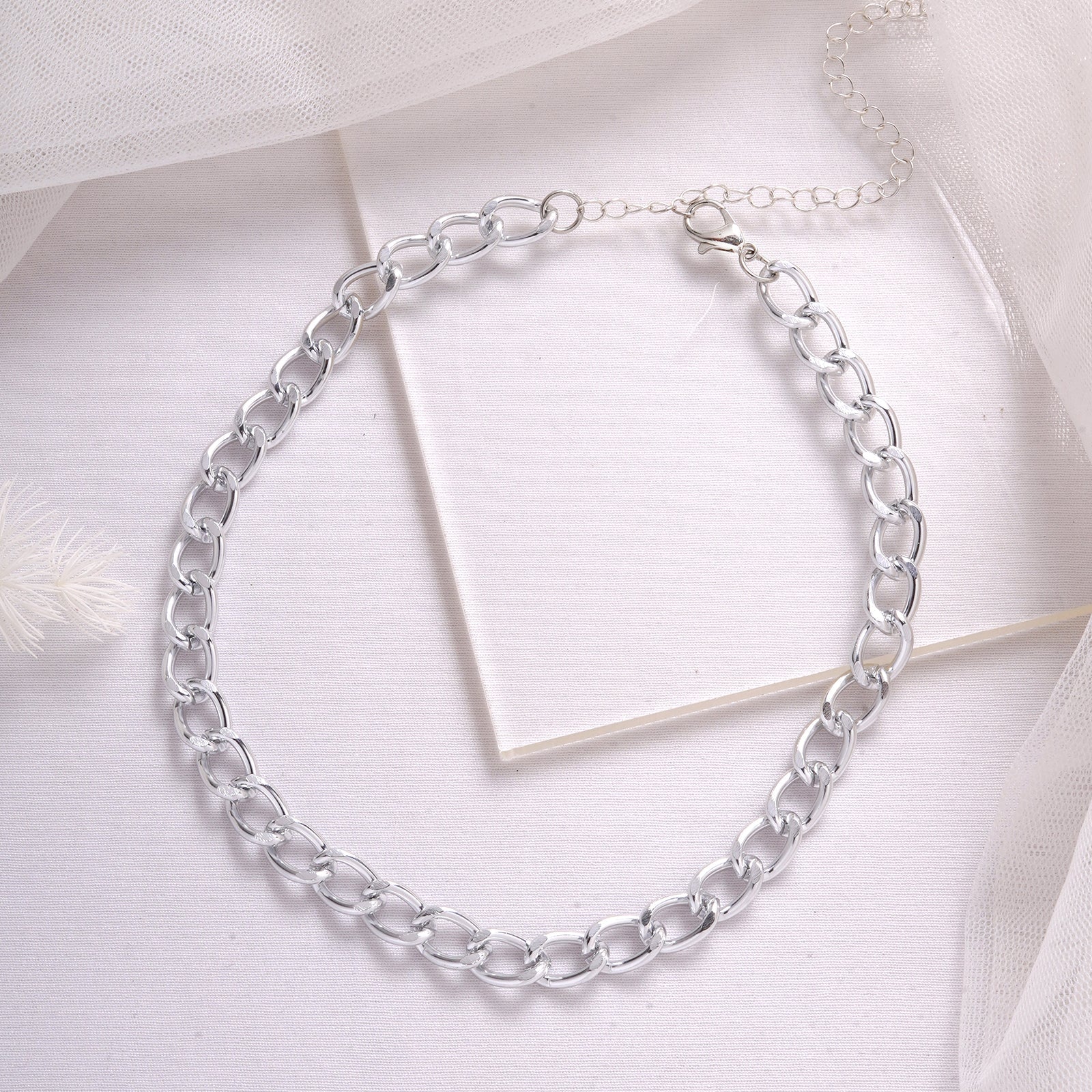 Stella Curb Chain Silver Necklace