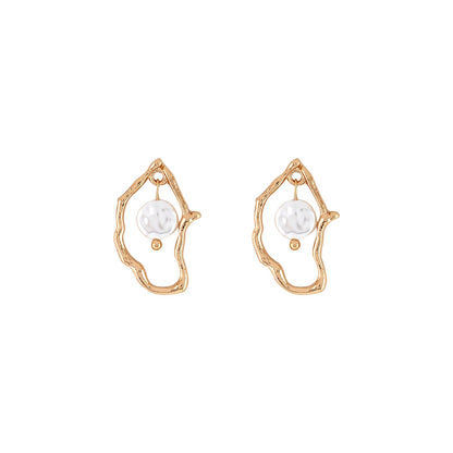 Rue Pearl Earring