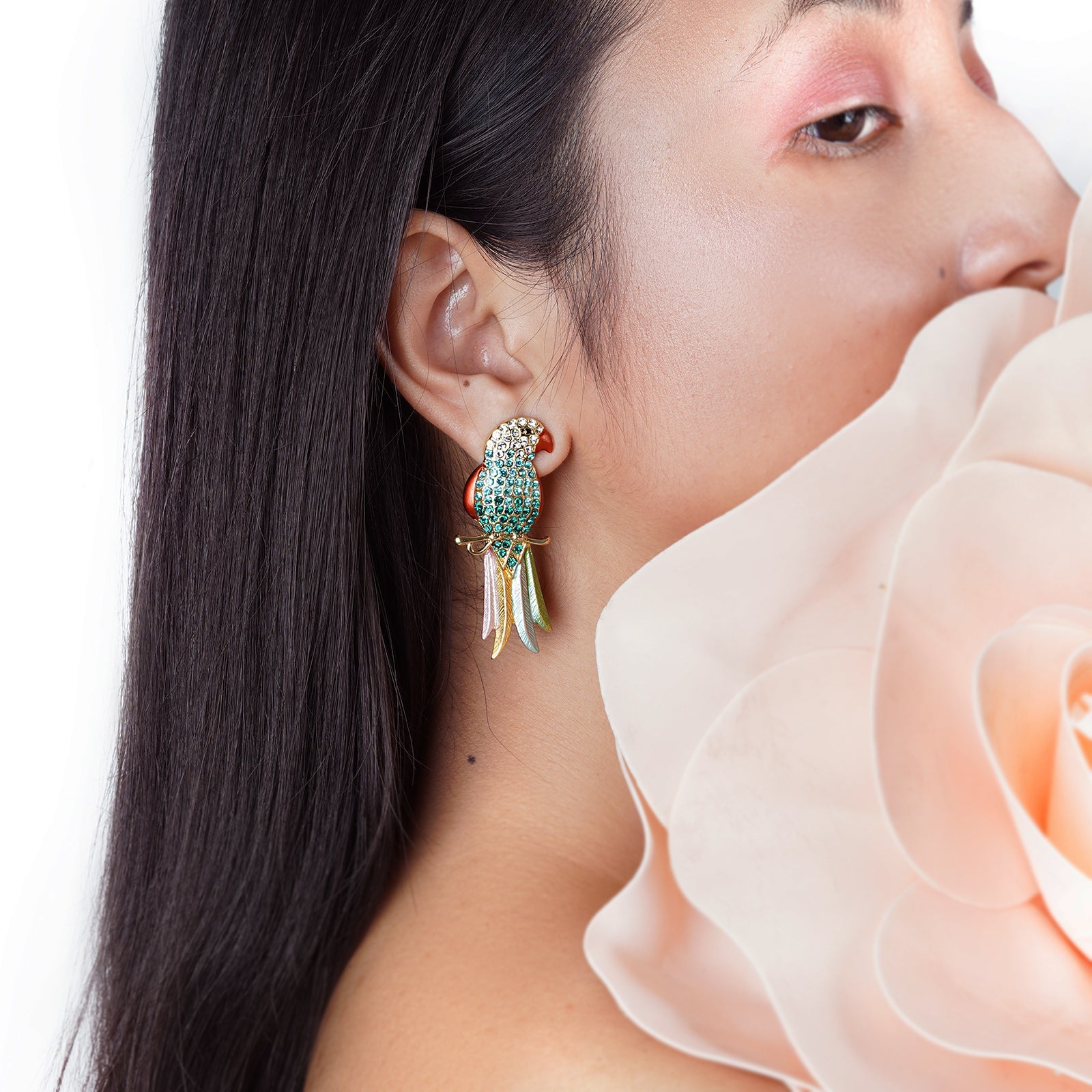 Peeki The Parrot Green Earring