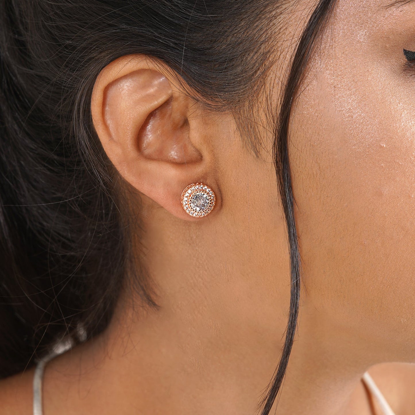 Shea Stellar Rosegold Studs