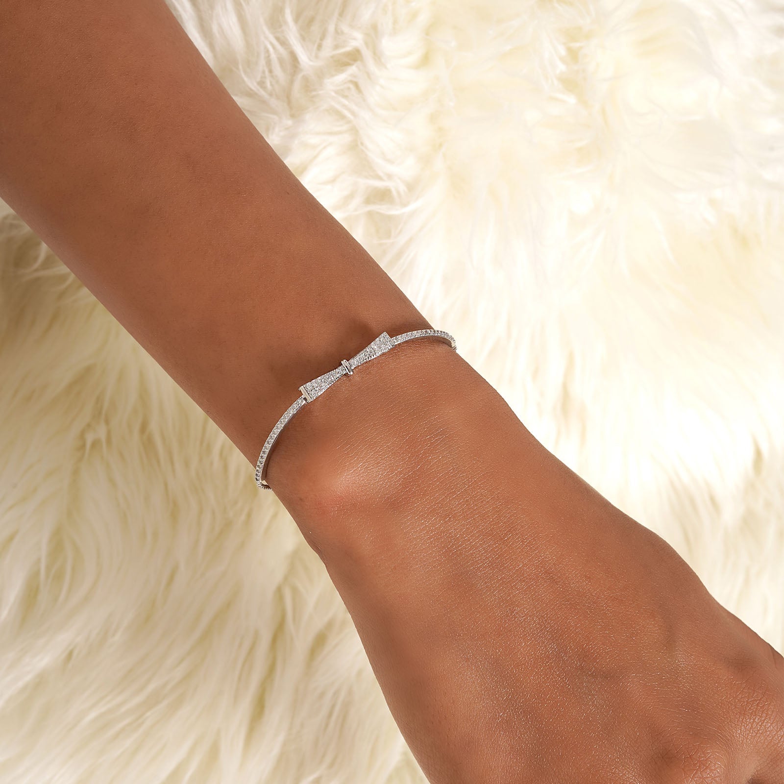 Lowa Bow Silver Bracelet