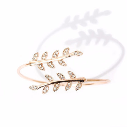 Grecian Leaves Rosegold Bracelet - Joker & Witch