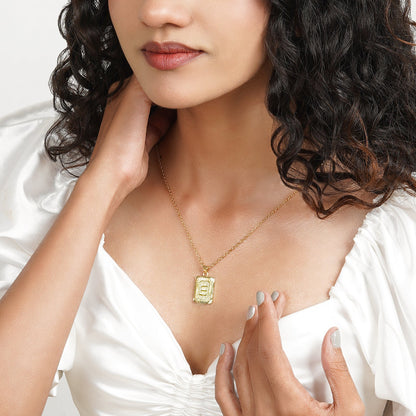 Daze Alphabet E Necklace