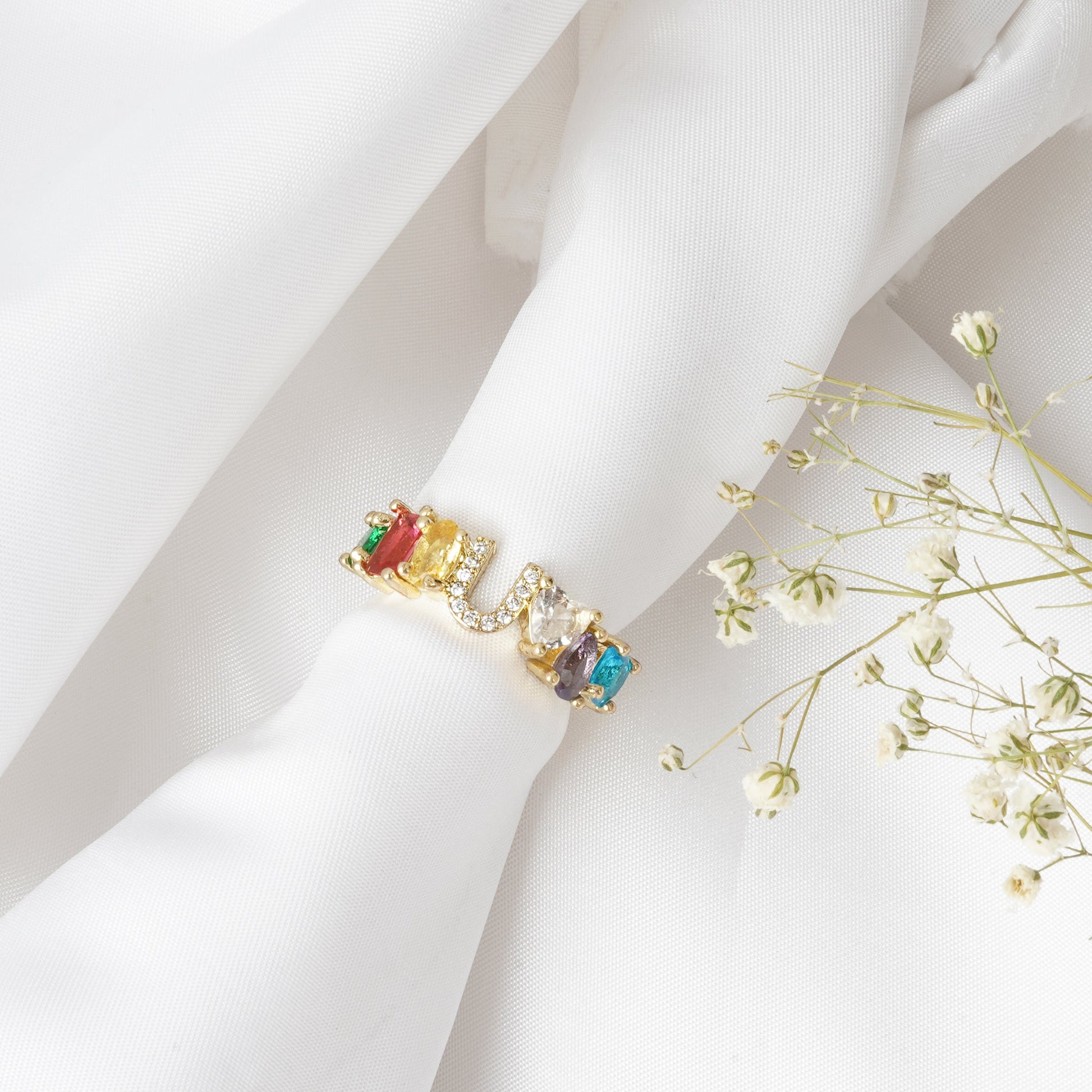 Lowe Multicolour Alphabet U Ring