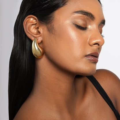 Theodosia Light Gold Earrings