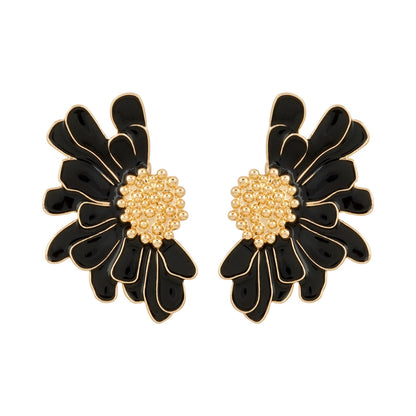 Lolanthe Black Earrings