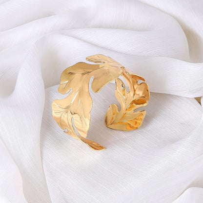 Myrtle Gold Bracelet