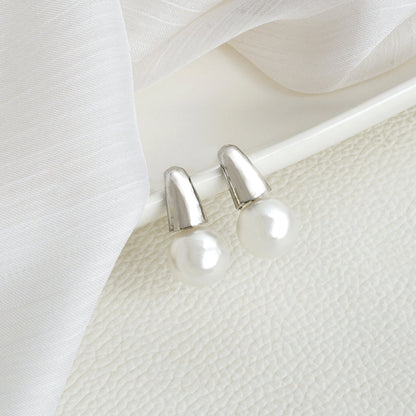 Nari White & Silver Earrings