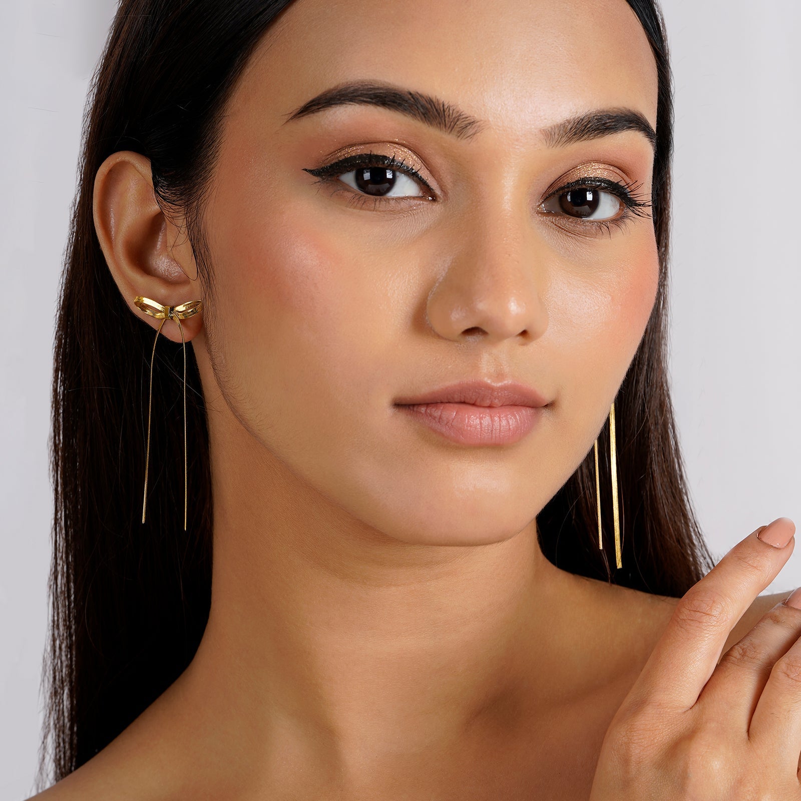 Inez Bow Style Earring