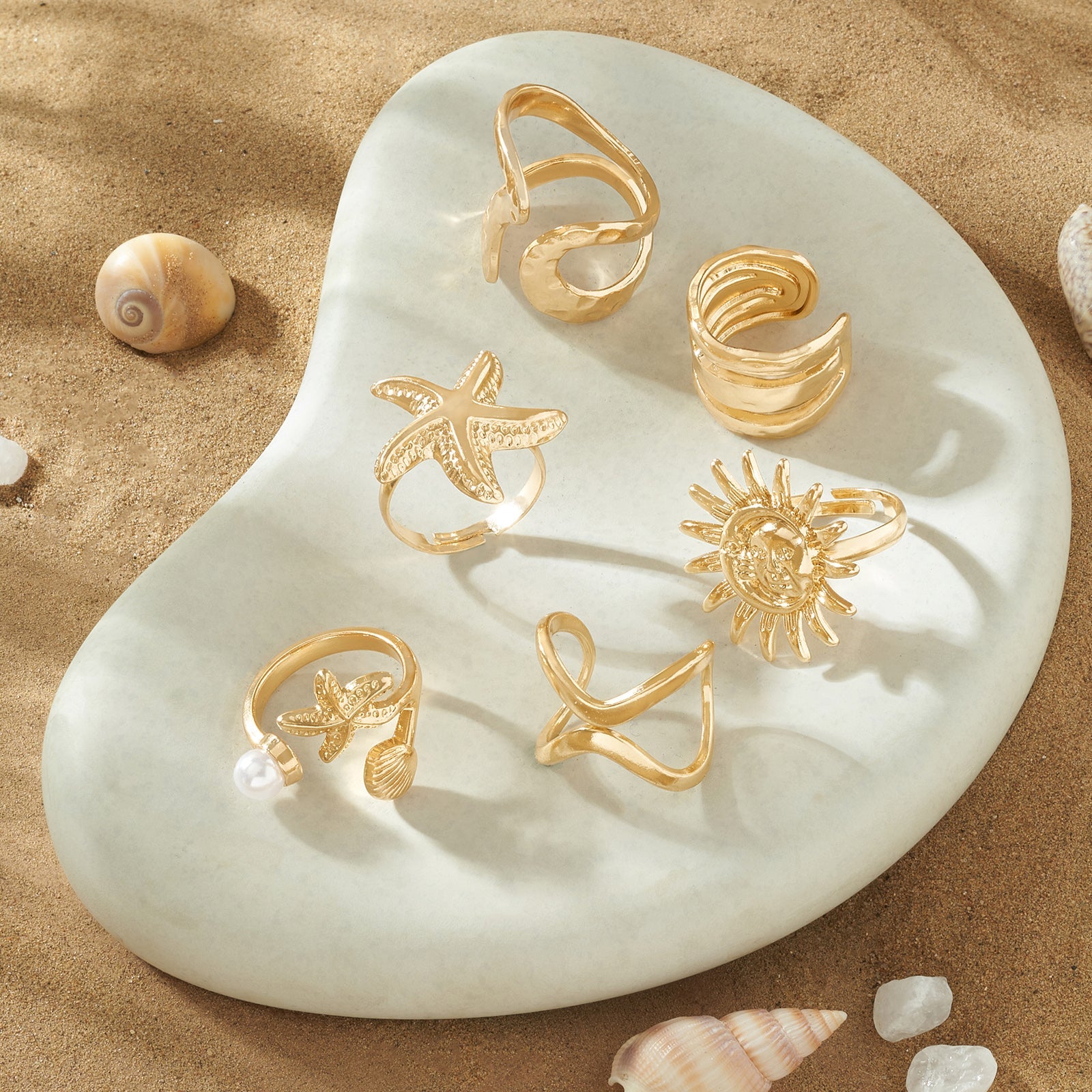 Sway Gold Seashells Ring Set