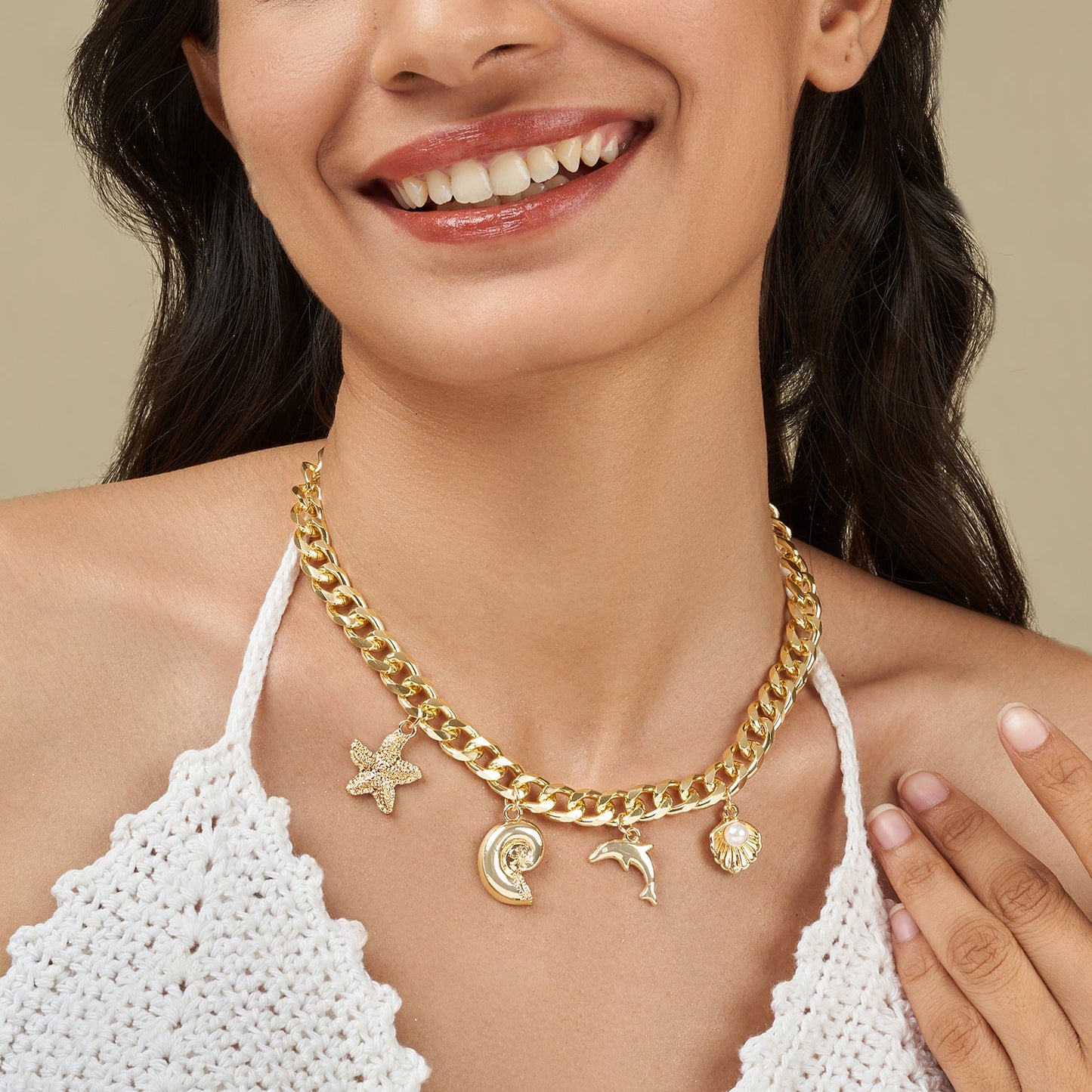 Elaria Gold Seashells Necklace
