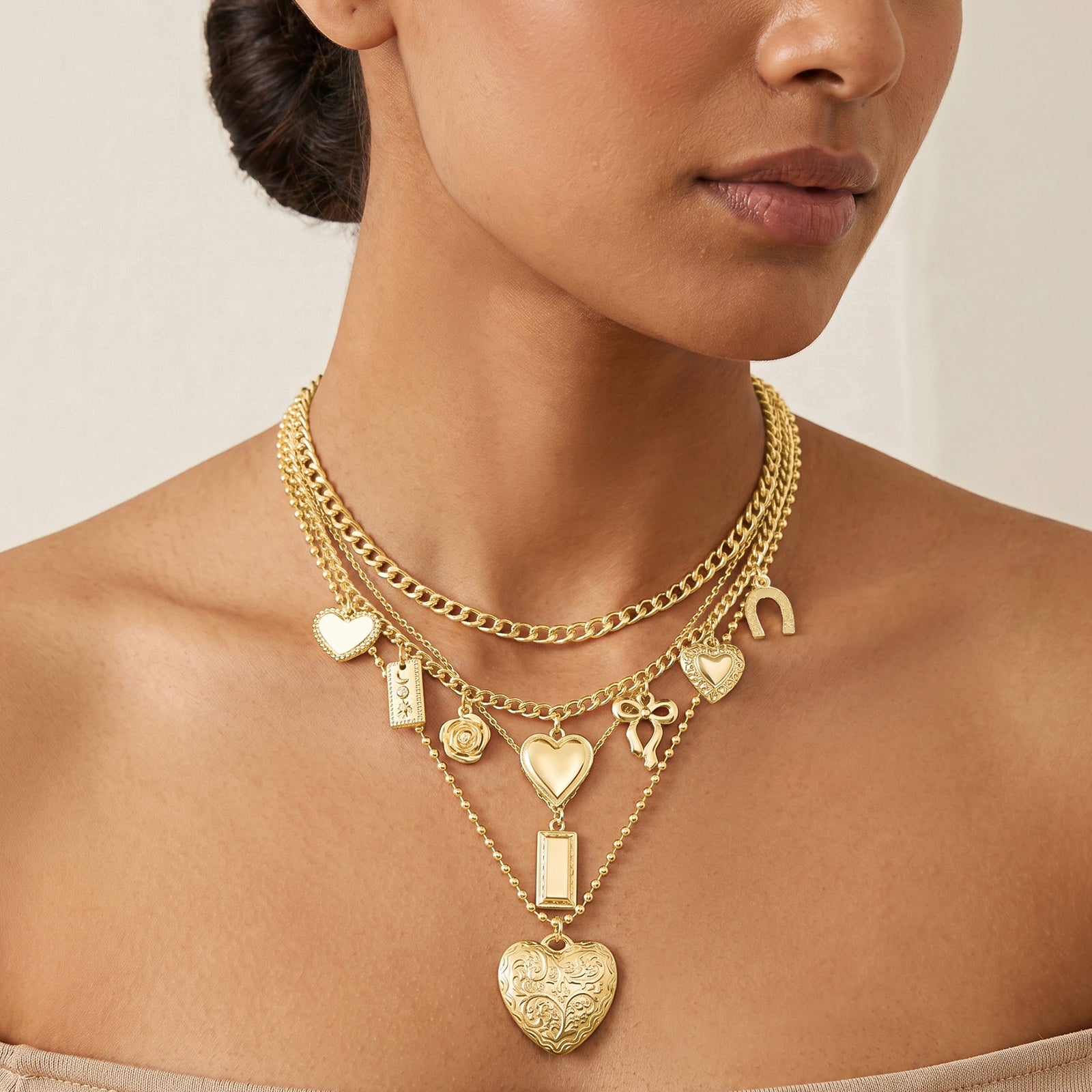 Amoralis Gold Love necklace