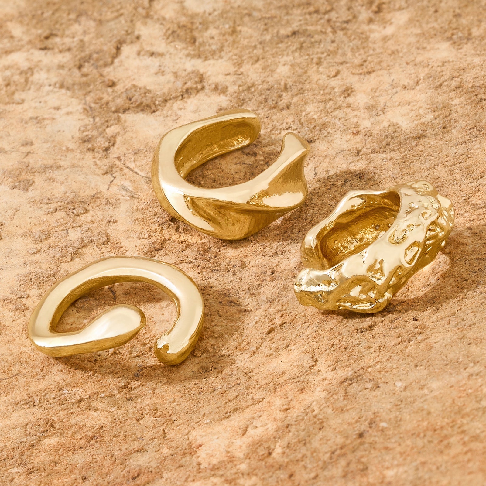 Tarelloya Gold Mixed Metal Earcuff