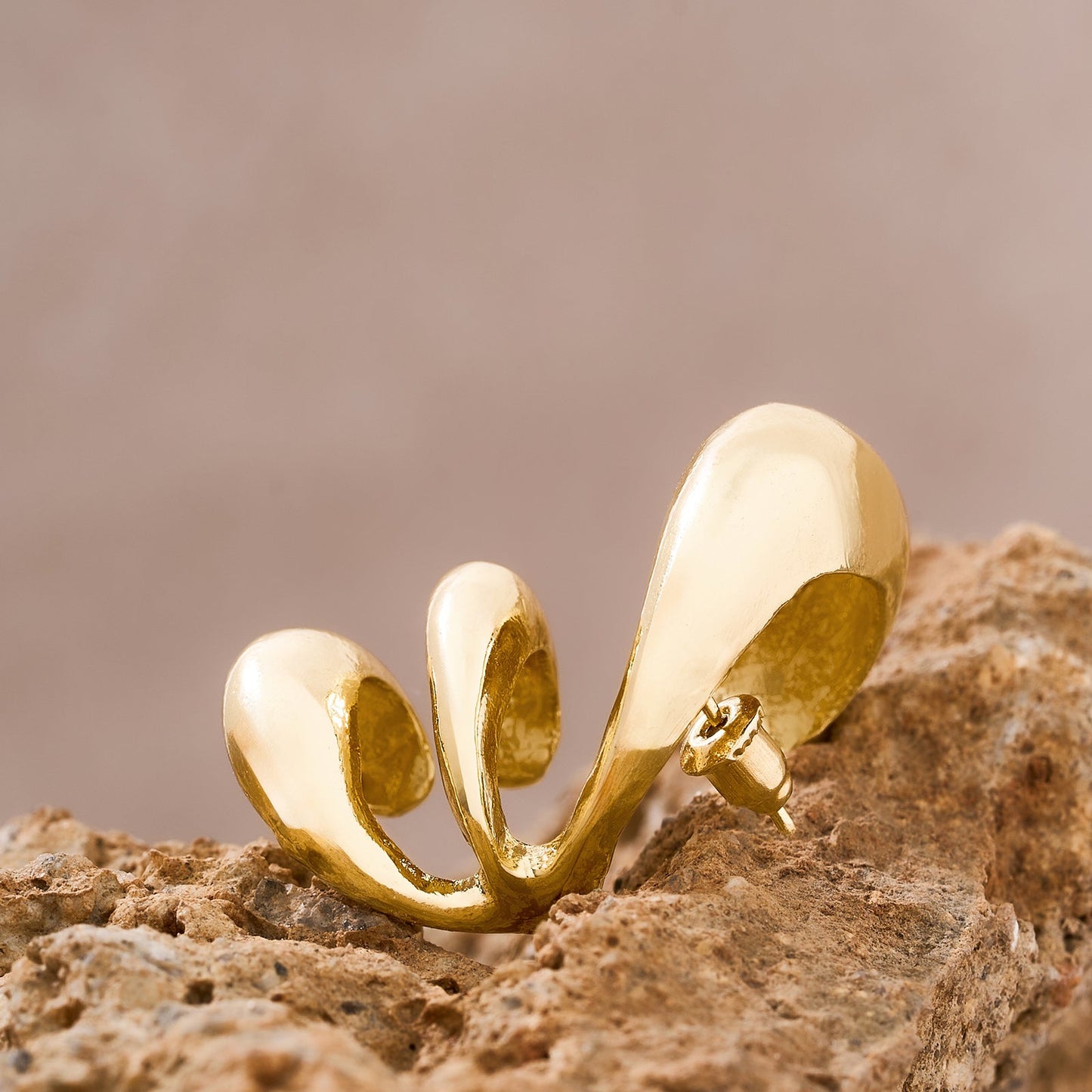 Fusemi Gold Mixed Metal Earcuff