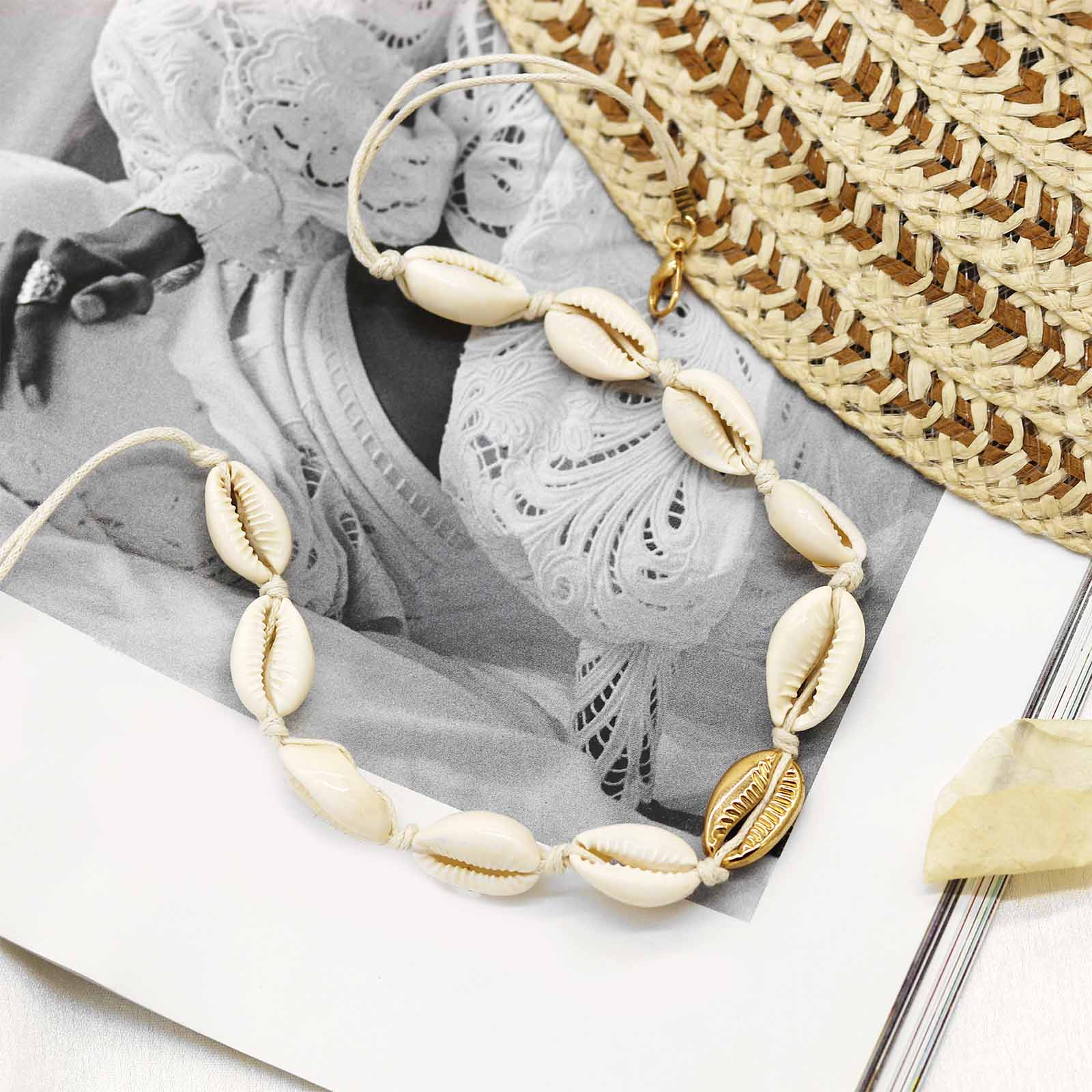 Naomi Mixed Shell Necklace - Joker & Witch