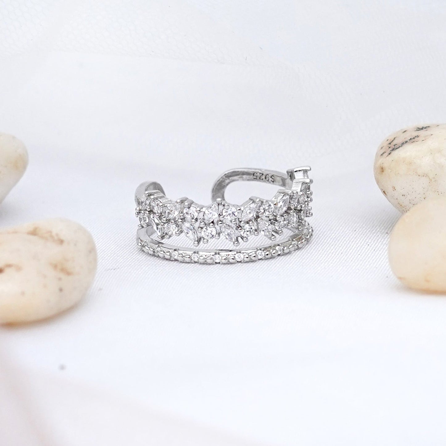 Amour Rhinestones Silver Ring