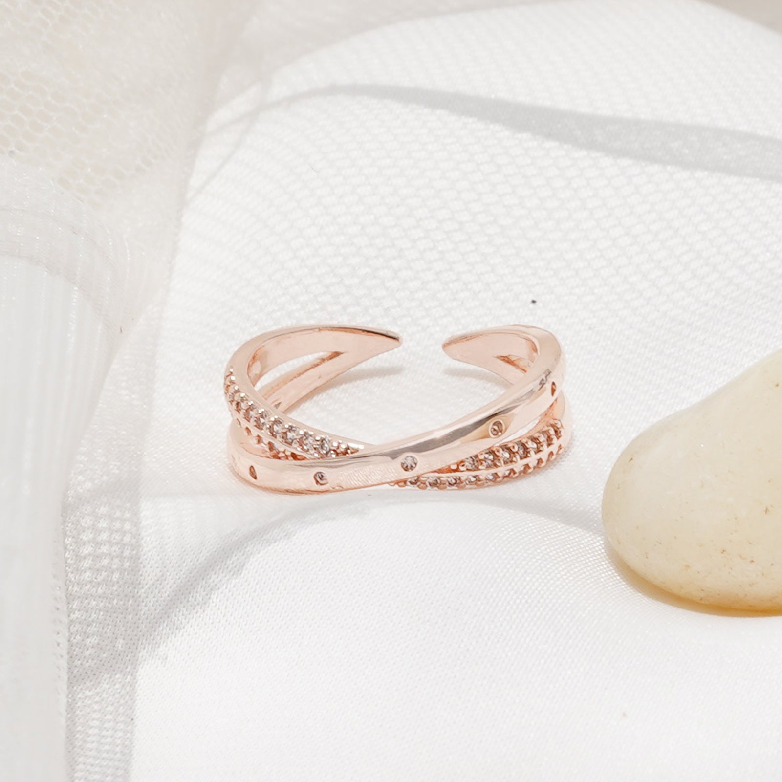 Fortuna Dainty Rosegold Ring