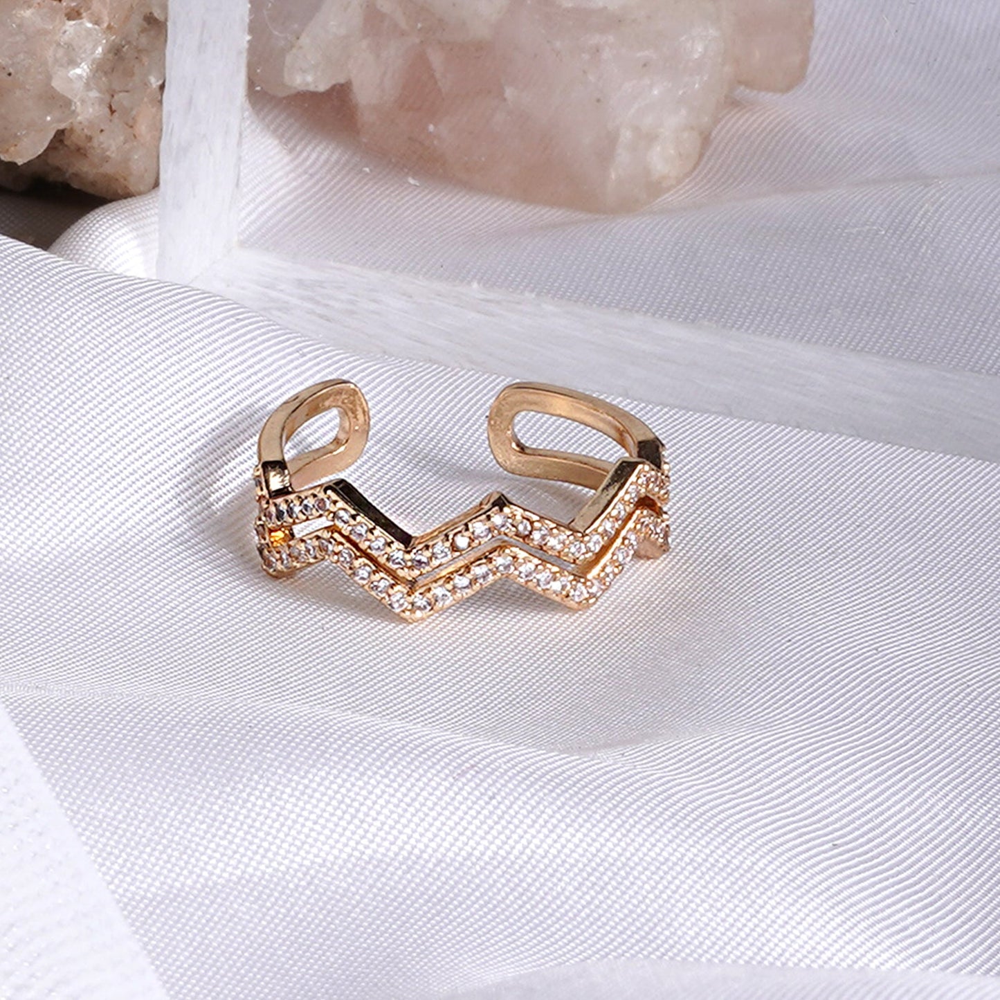 Chevron Dainty Gold Ring