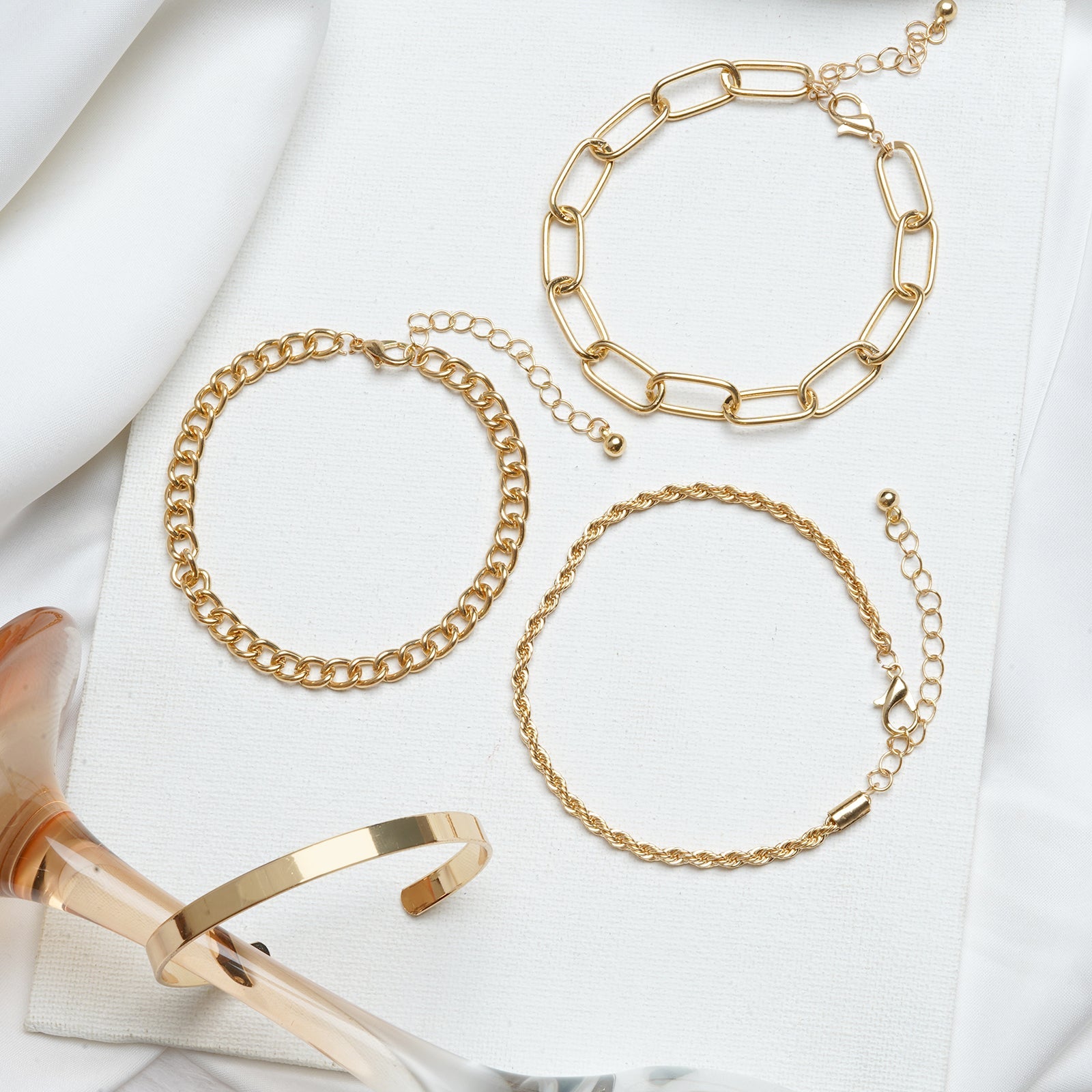 We Twist Gold Set of 4 Bracelets