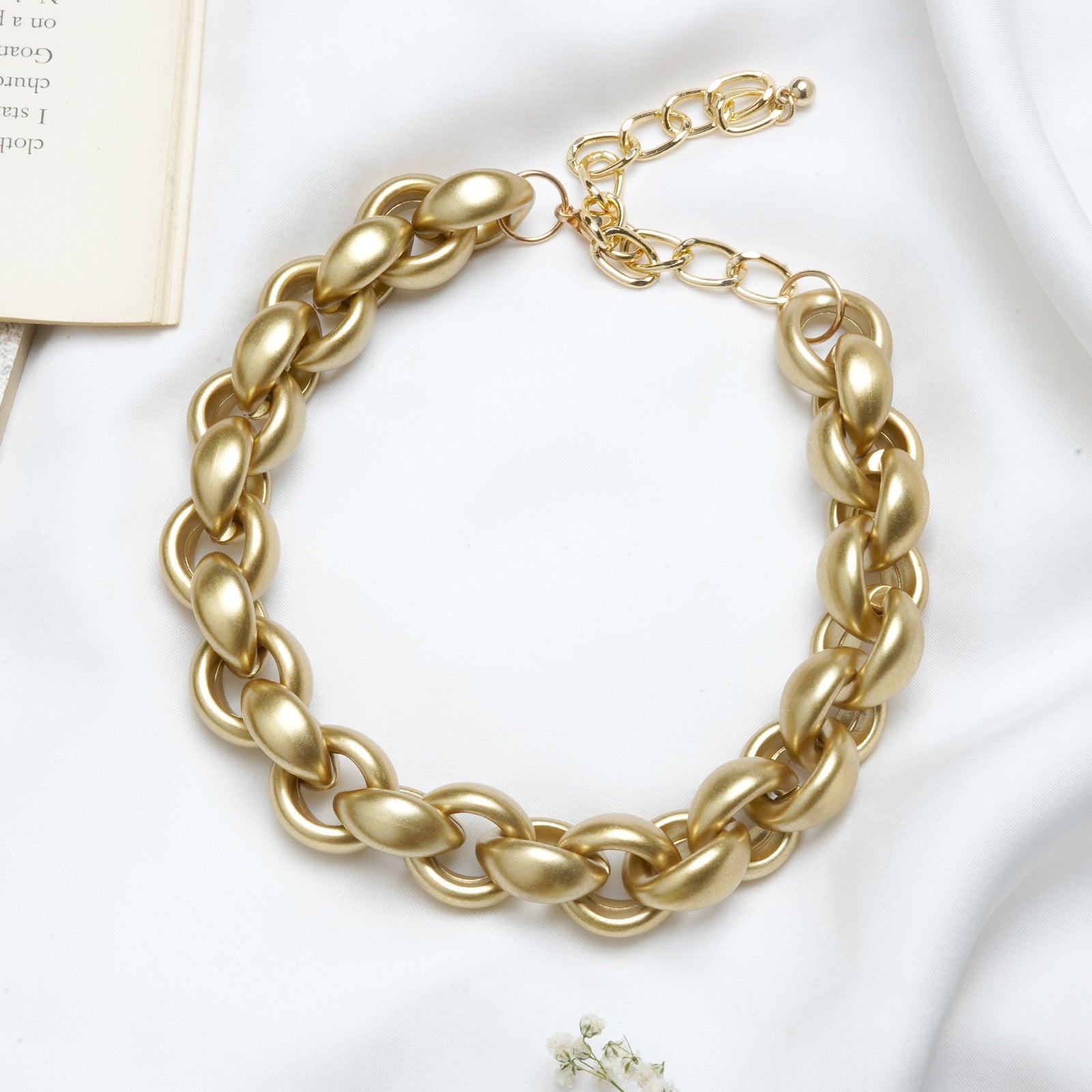 Pretty Please Chain Link Gold Necklace