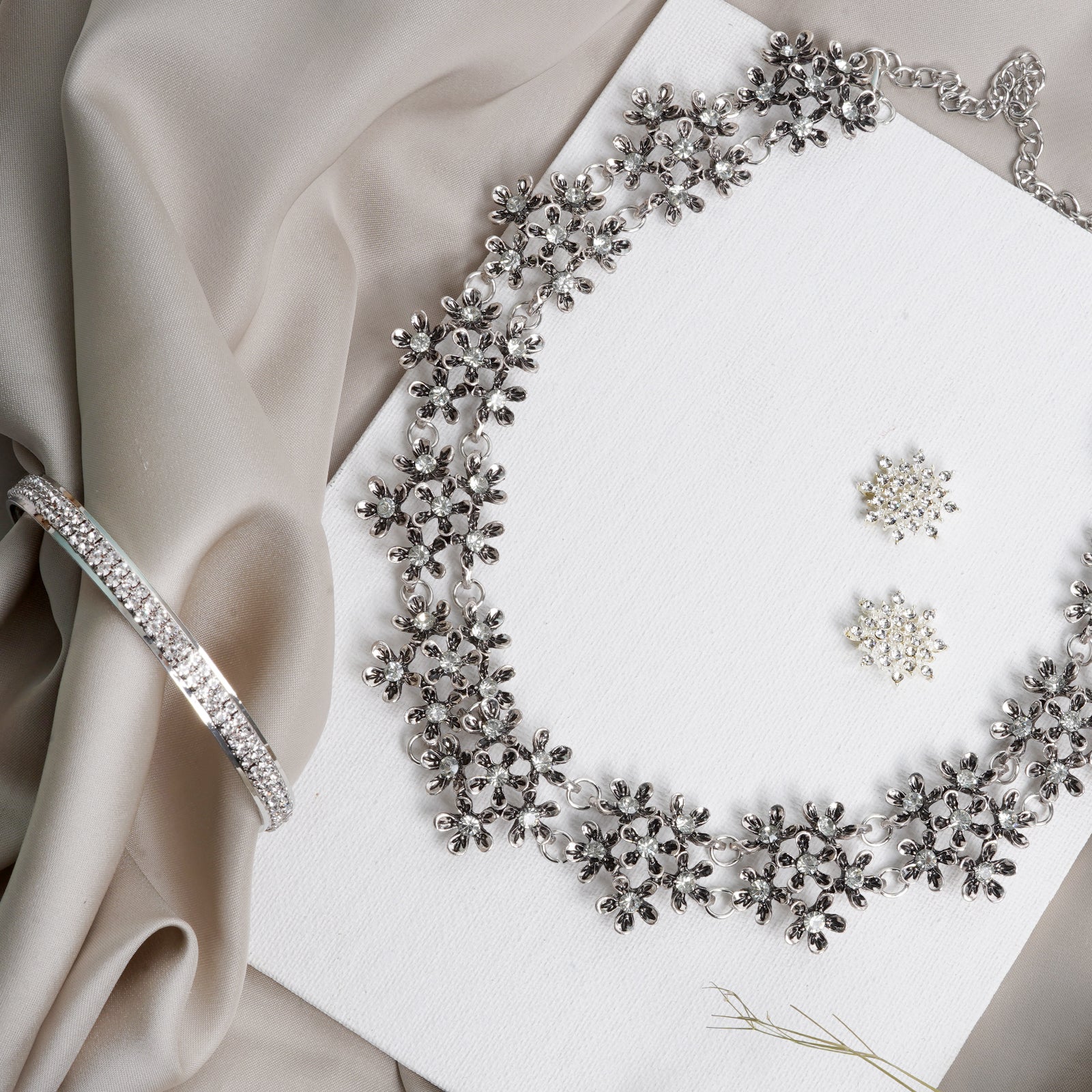 Felix Felicis Jewellery Set
