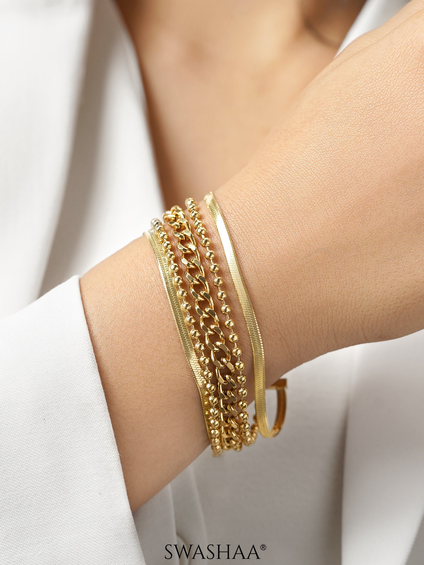 Janet Layered 18K Gold Plated Loose Snake Connel Chain Bracelet