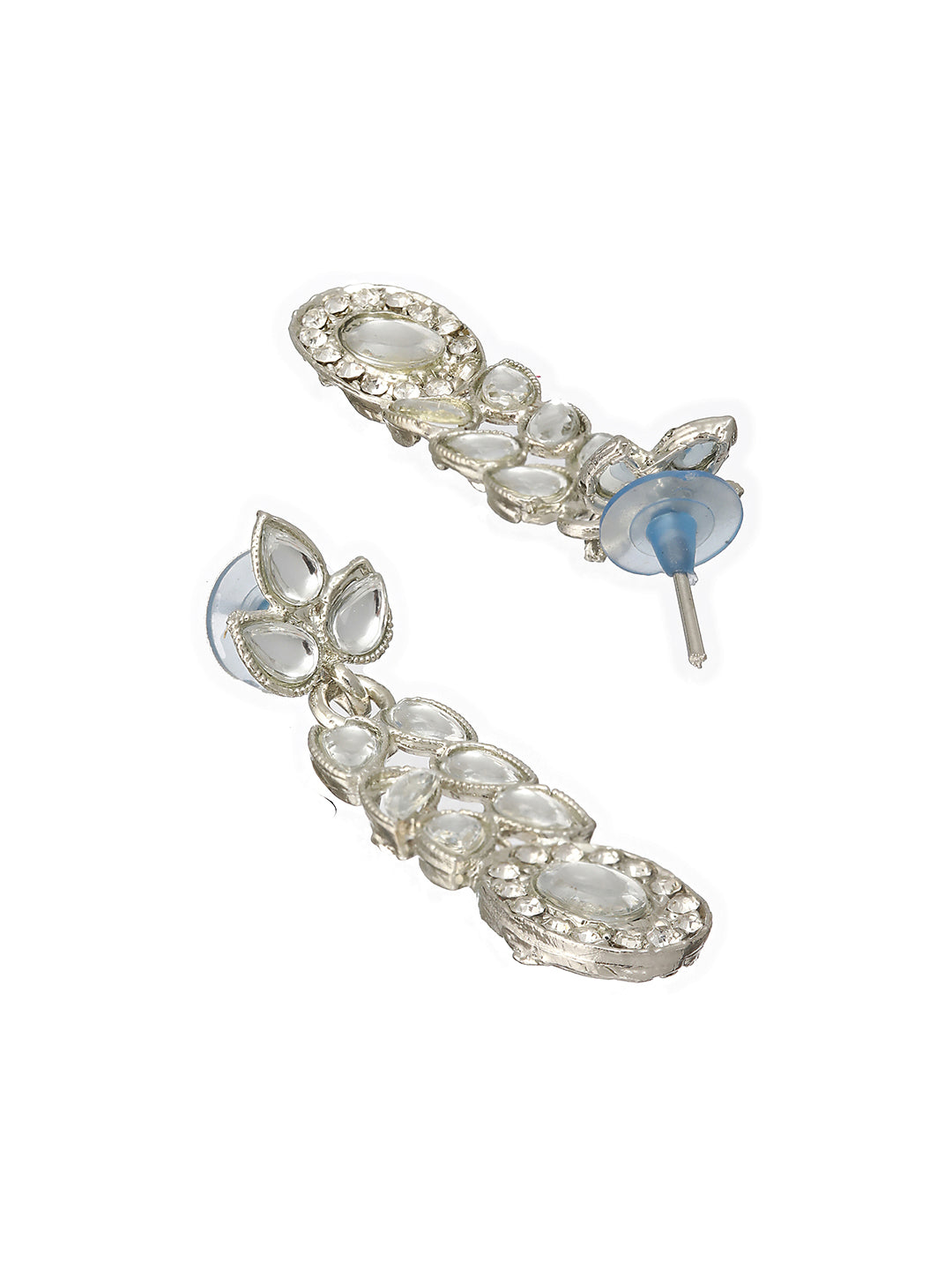 Studded Oval Leaves Silver-Plated Choker Jewellery Set with Maangtikka