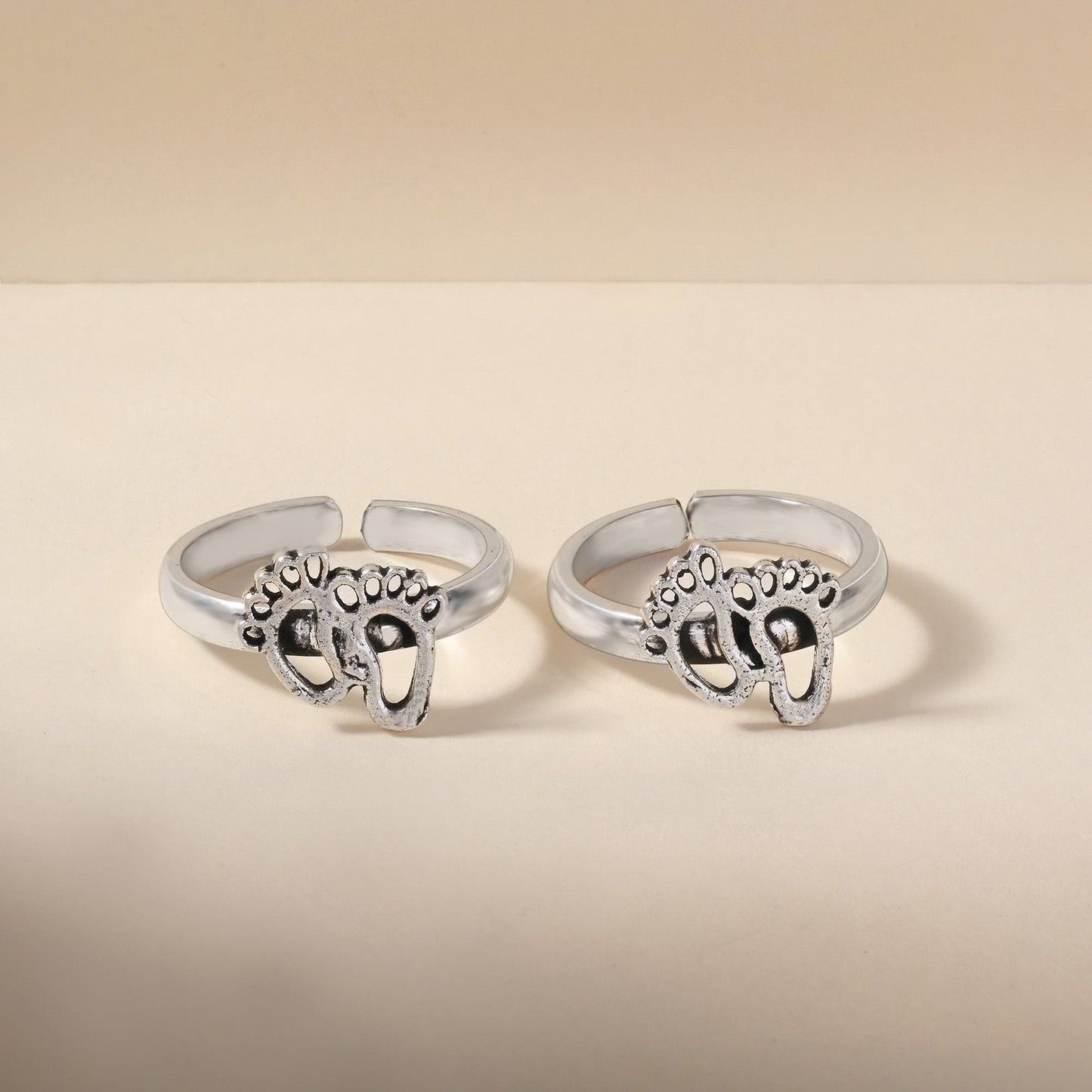 silver toe rings