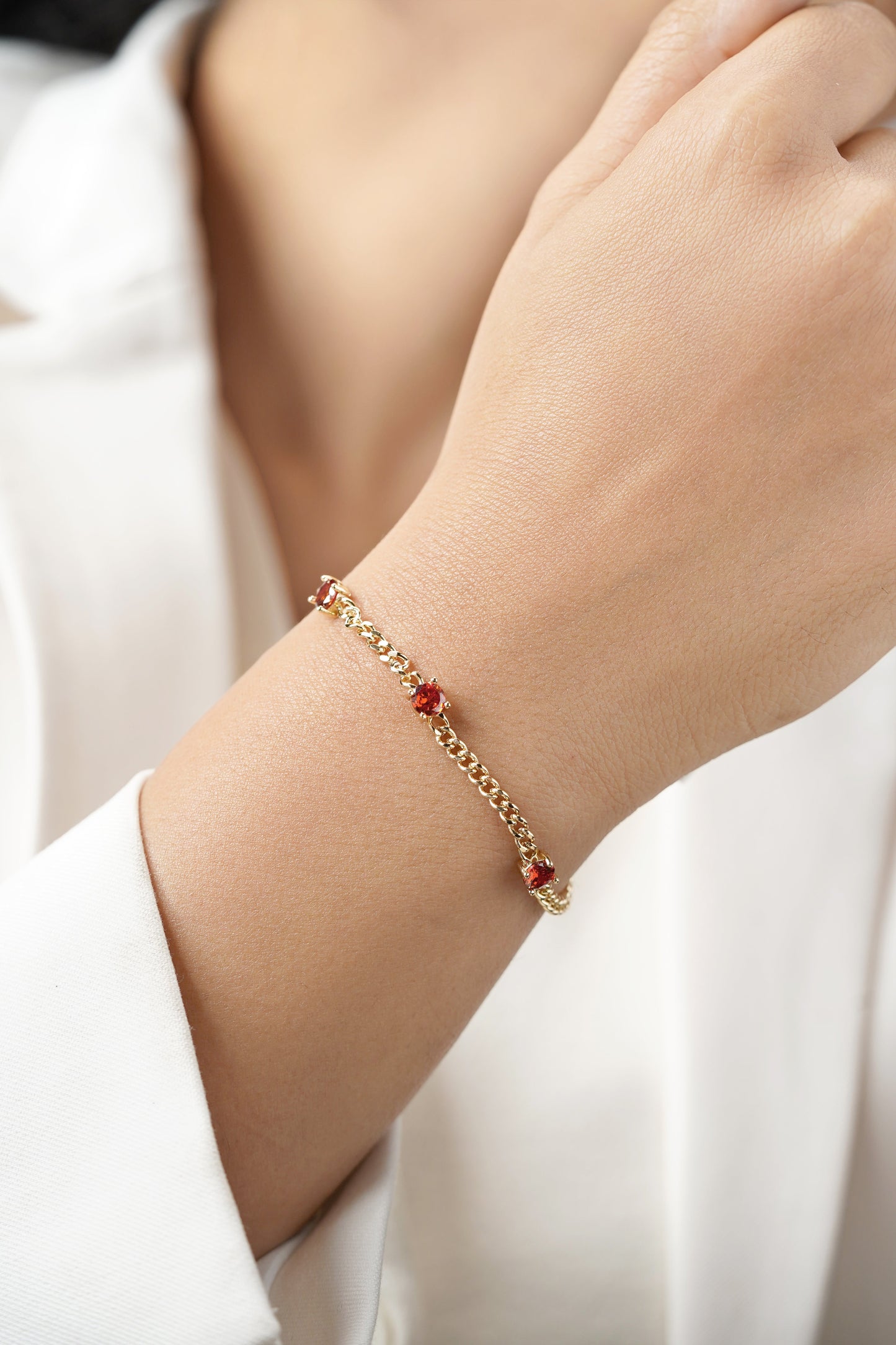 Margaret Red Stone 18K Gold Plated Loose Chain Bracelet