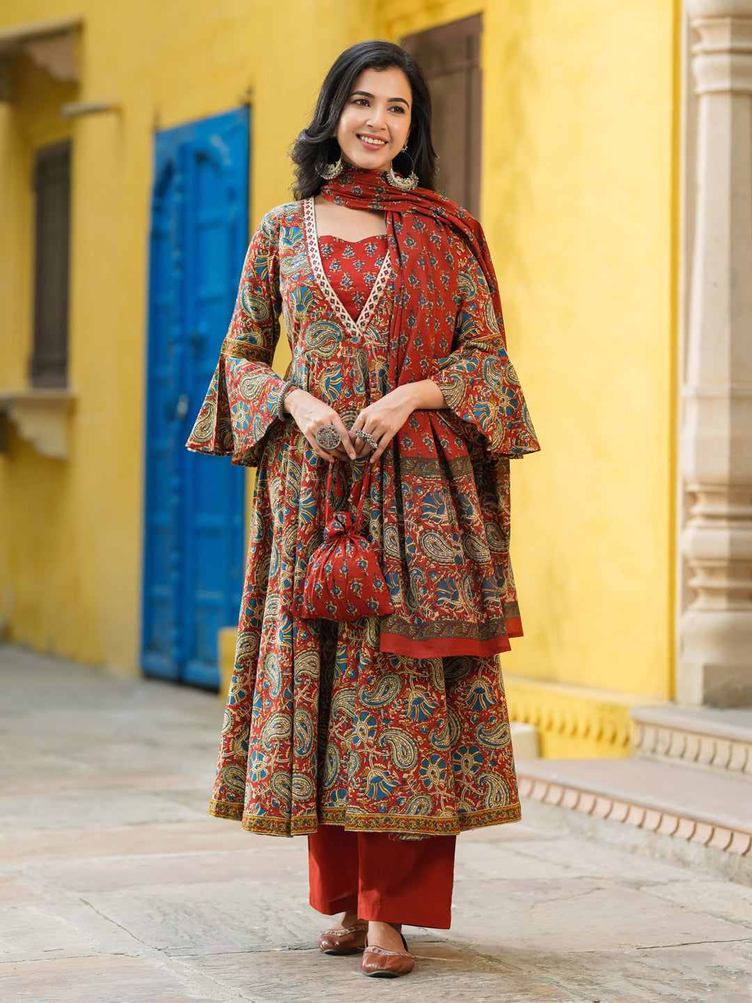 Maroon kurta set with ethnic motif prints