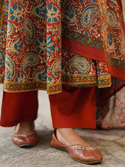 Maroon kurta trousers dupatta ethnic set