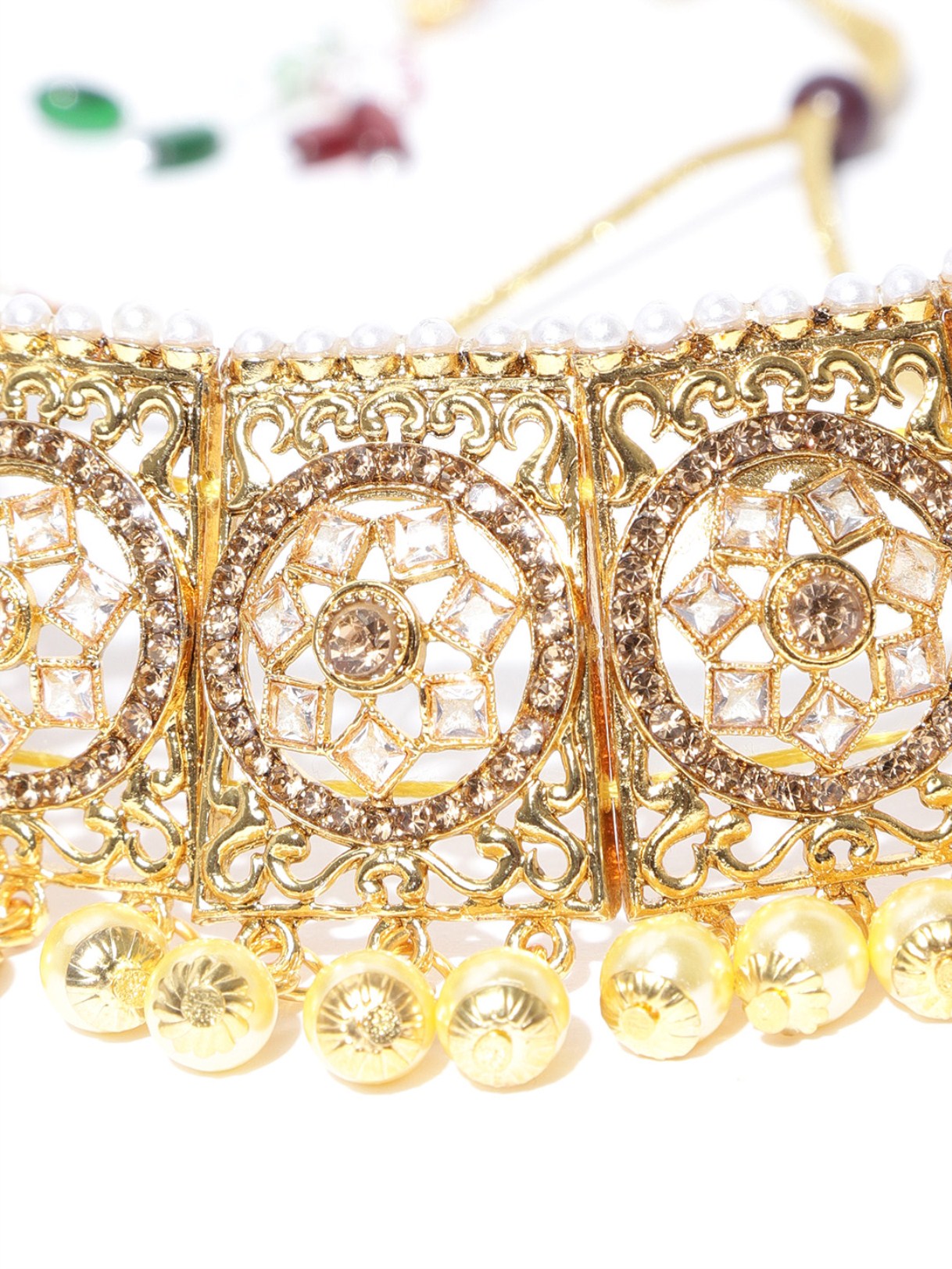 White Beads Pearls Kundan Gold Plated MaangTika Choker