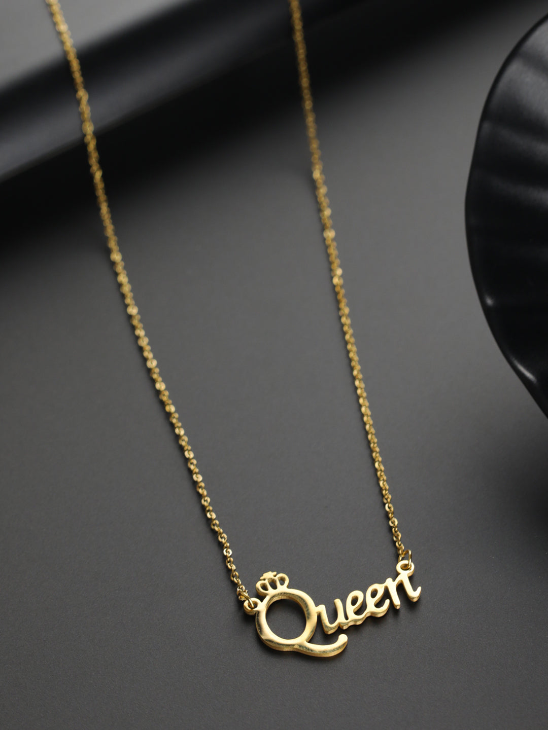 Priyaasi Elegant Queen Gold-Plated Necklace