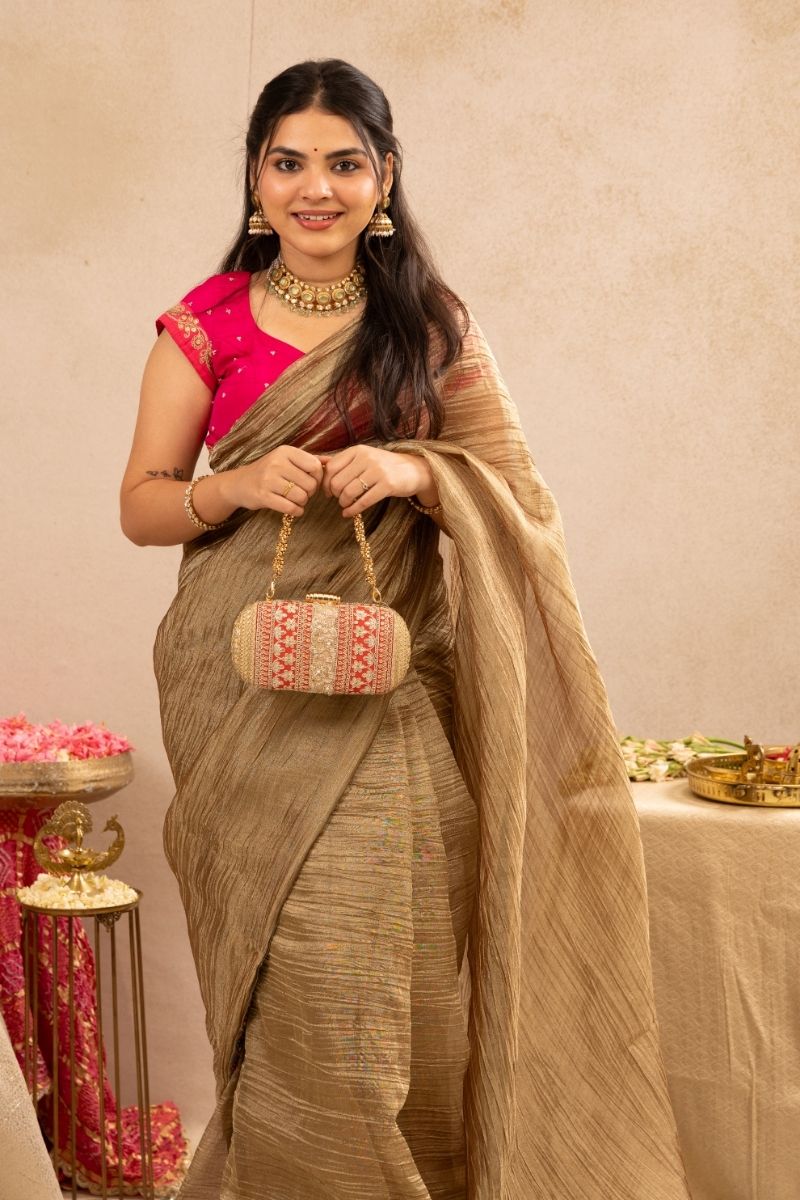 AMYRA - Naaz Capsule clutch - Red and Gold