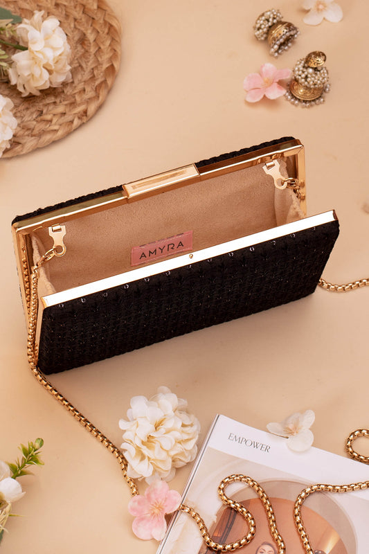 AMYRA - Noir Black Clutch