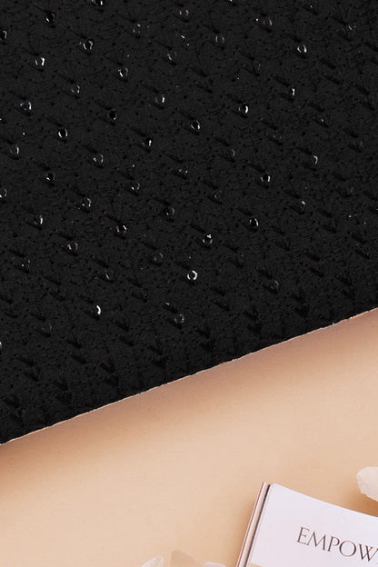 AMYRA - Noir Black Clutch