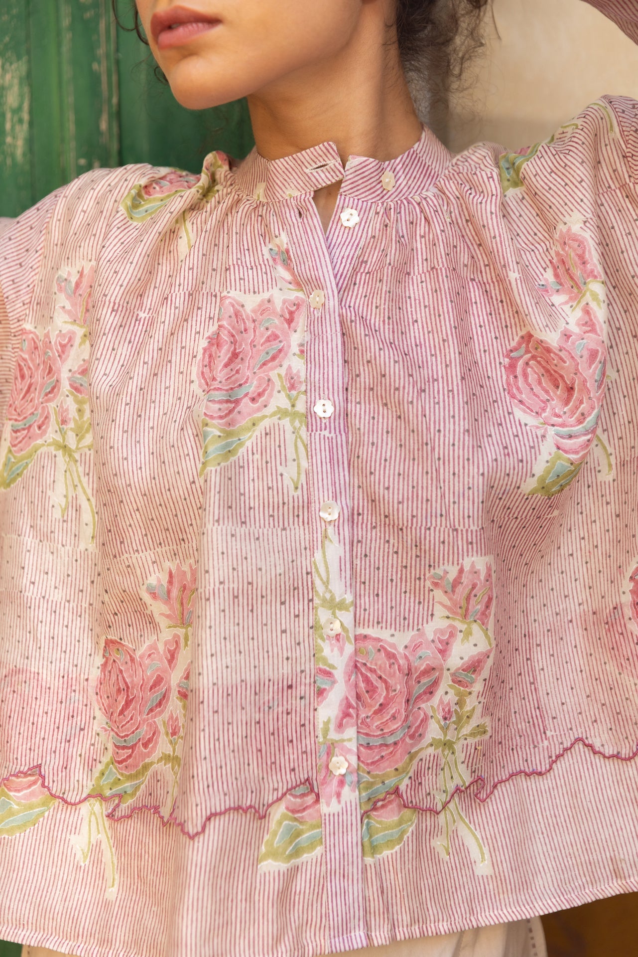 TESS CHANDERI TOP