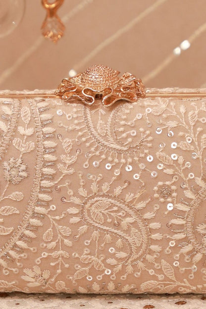 AMYRA - Rhea Threadwork Clutch - Grey