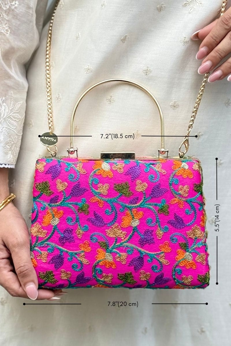 Rouka embroidered Clutch - Pink