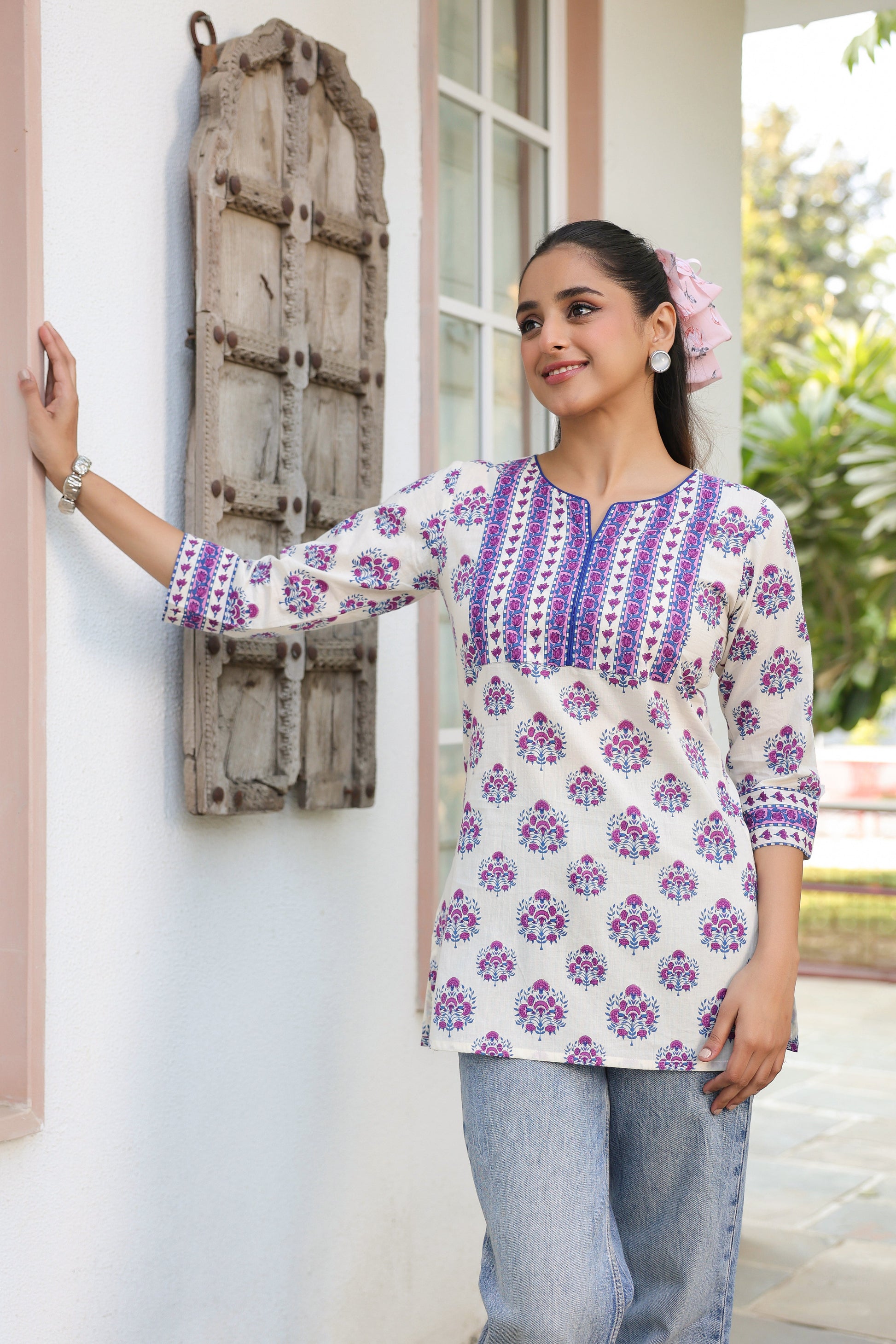 Round neck ethnic print cotton kurti-style top