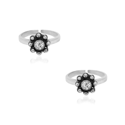 92.5 Oxidized Sterling Silver Toe Ring